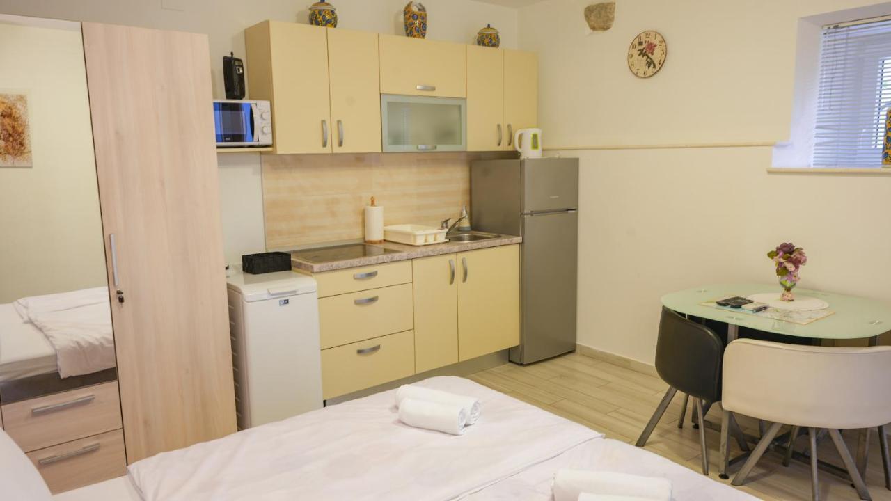 Bliss Apartments With Free Parking Split Exterior photo