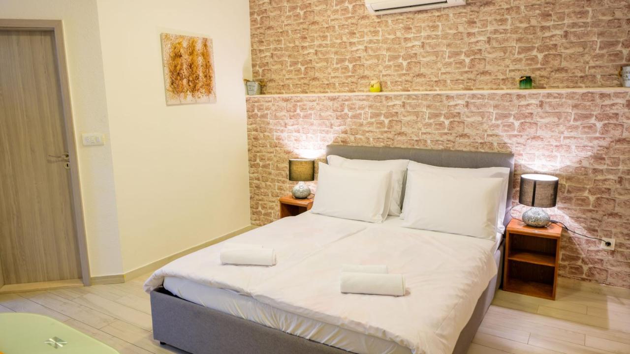 Bliss Apartments With Free Parking Split Exterior photo